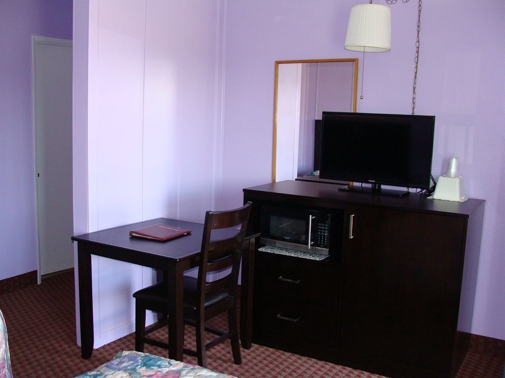Money Saver Motel Newport