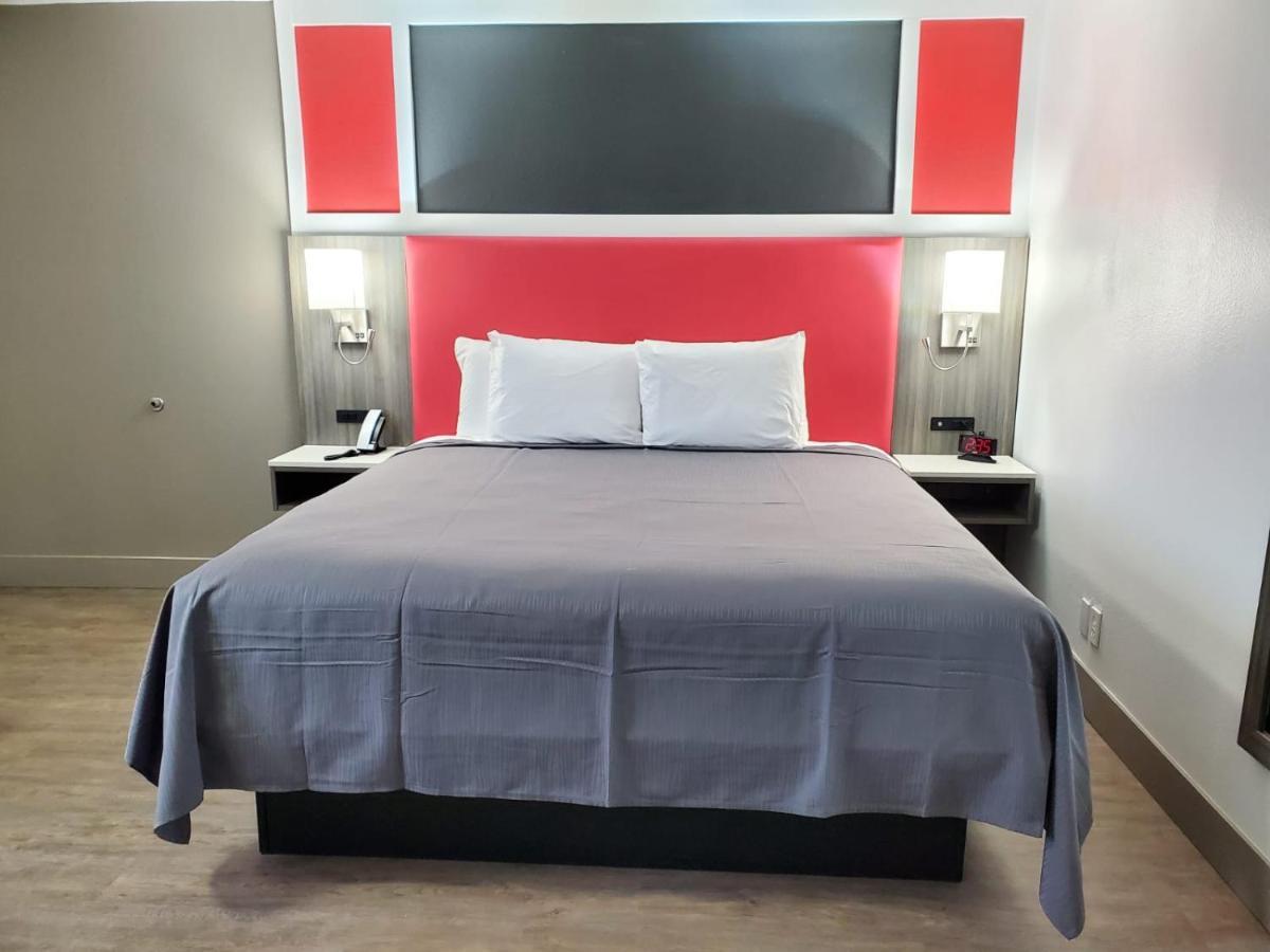 Money Saver Torre di Newport